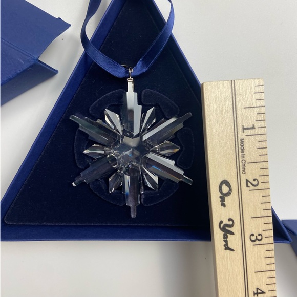 NWB Swarovski 2006 Crystal Snowflake Christmas Ornament New - Picture 10 of 12